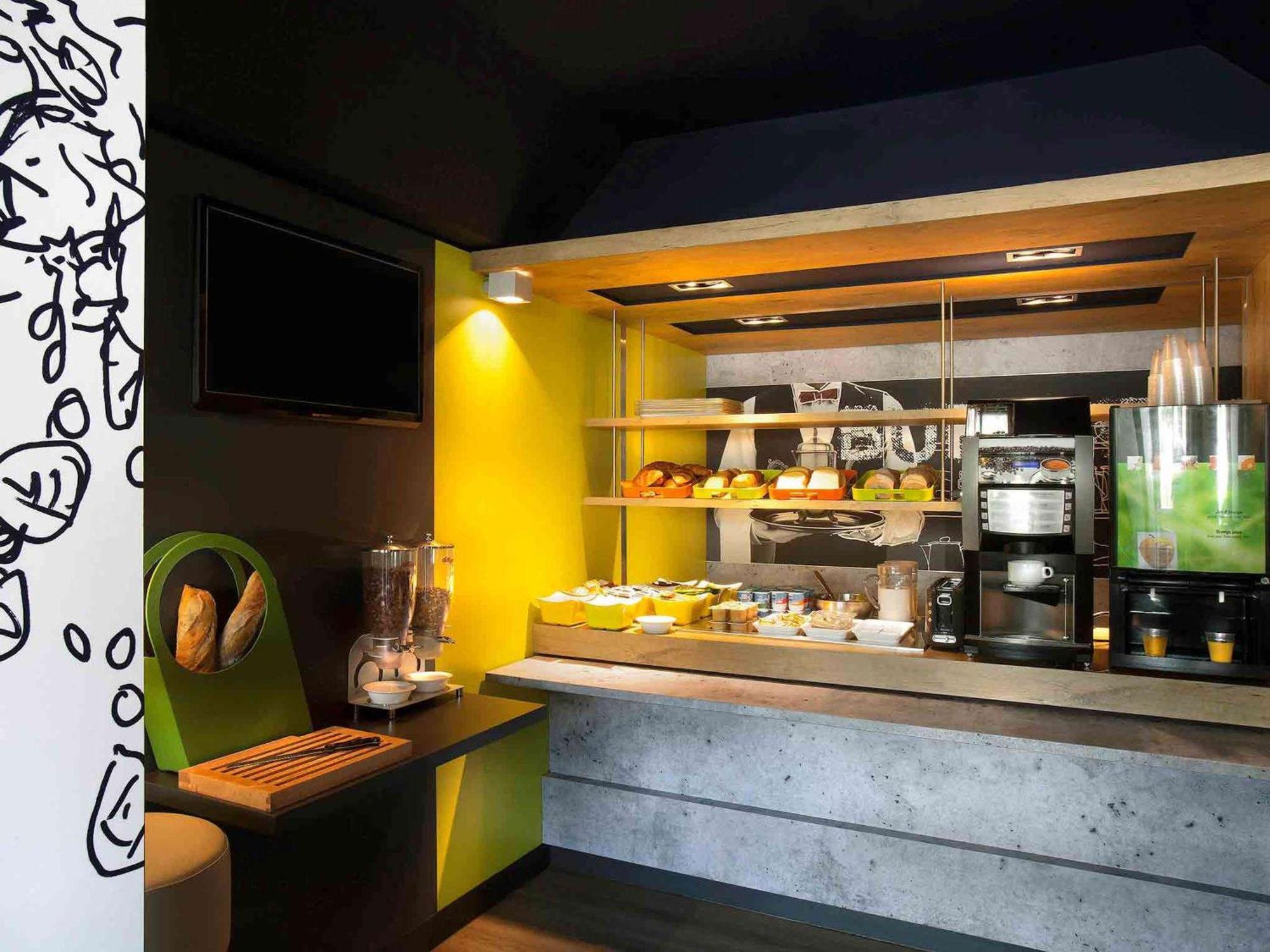 Ibis Budget Antibes Sophia Antipolis Vallauris Exteriör bild